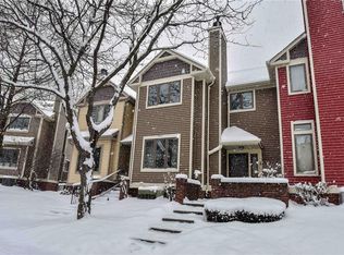 91 Cornhill Pl, Rochester, NY 14608