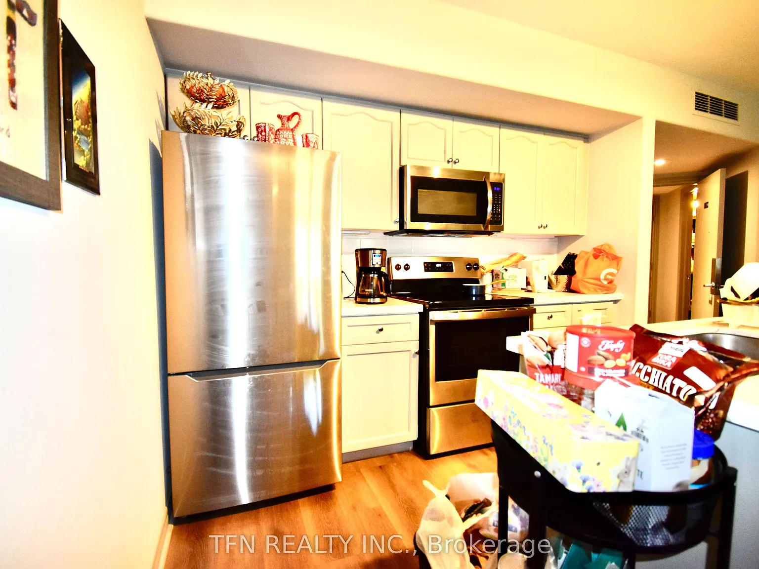 1 bed, $2,400 — Photo 4