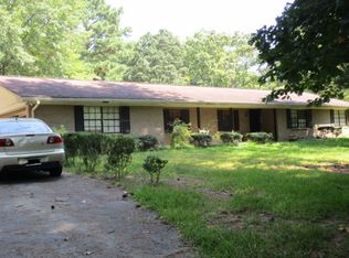 543 Cook Dr, Ellenwood, GA