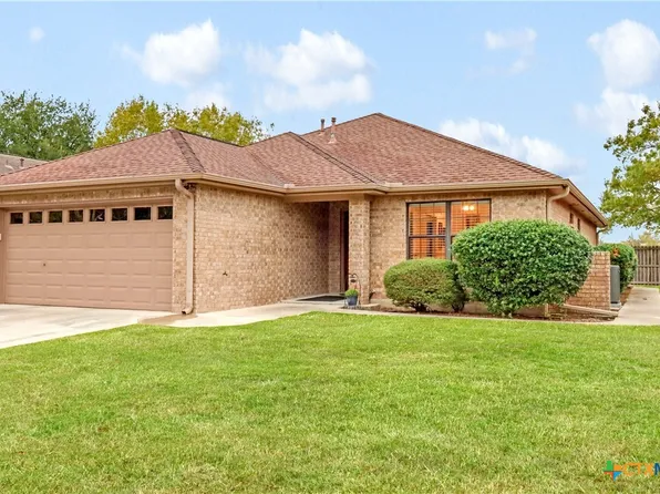 124 Gardenridge Dr, Seguin, TX 78155