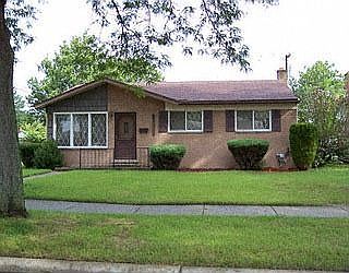 1st image of 33244 Melton St