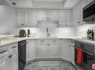 321 S San Vicente Blvd APT 407, Los Angeles, CA 90048