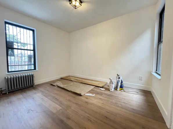 3013 Avenue J image 3 of 8