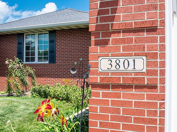 2nd image of 3801 W Golf Creek Dr