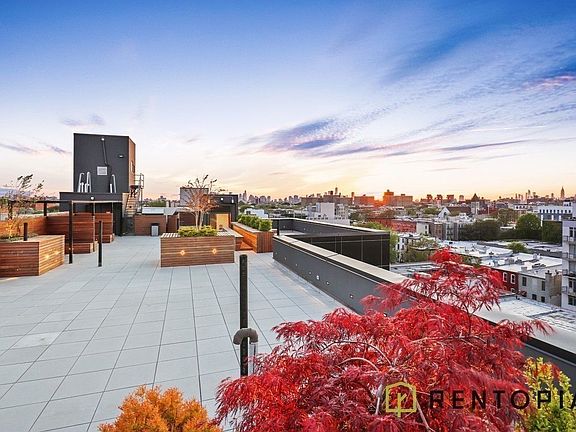 2nd image of 822 Lexington Ave #329