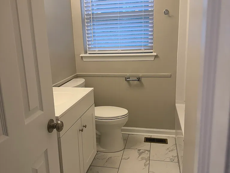 153 15th Ave NW — Photo 6