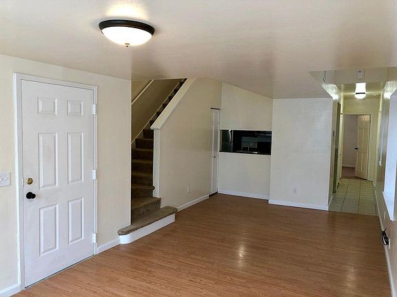 2nd image of 3823 Folsom Ave