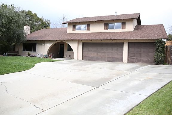2nd image of 1061 Cinnabar Ct