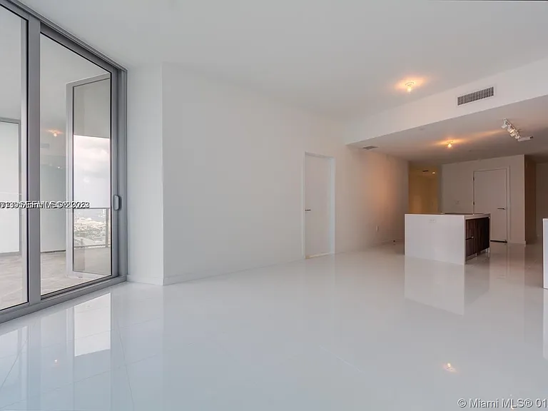 851 NE 1st Ave #11 — Photo 11
