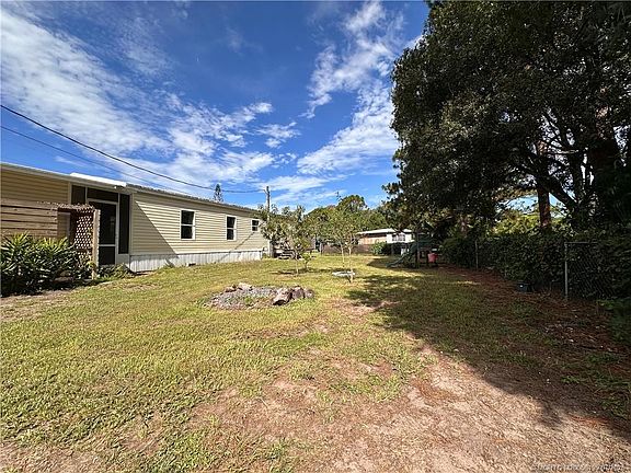 4th image of 6215 SE 96th Cir