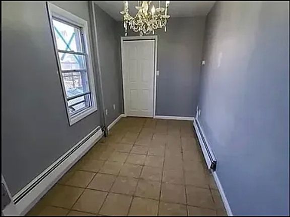 4th image of 118 Summer Ave #2L