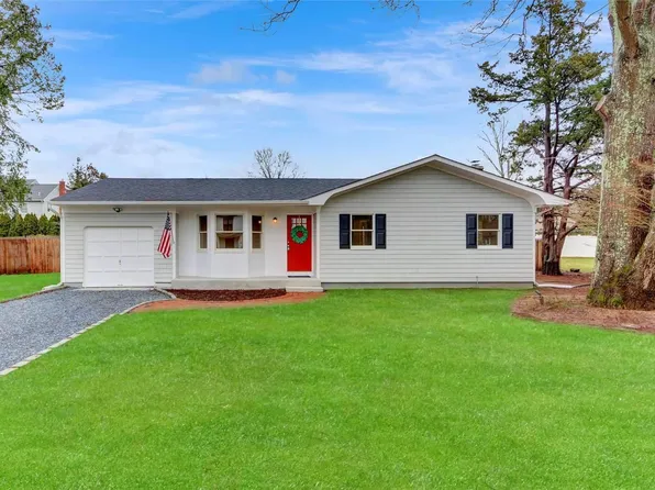 96 Long View Drive, Wading River, NY 11792