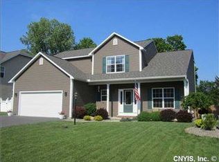408 Homewood Dr, Fayetteville, NY 13066