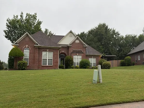 3374 Chapel Hills Pkwy, Fultondale, AL 35068