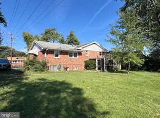 6711 Beddoo St, Alexandria, VA 22306