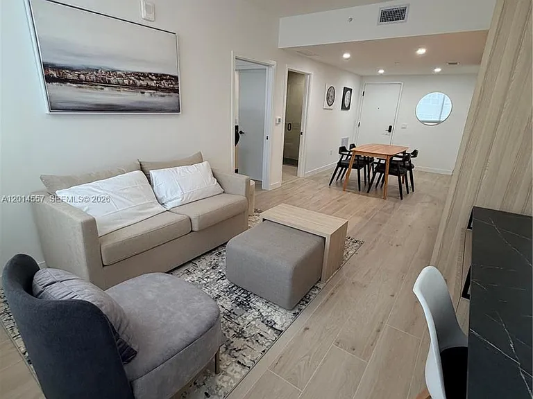 225 N Miami Ave #907 — Photo 10