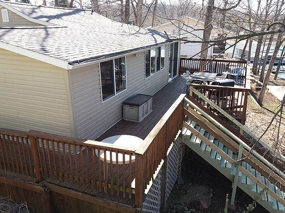 2nd image of 373 Sparkling Water Cir