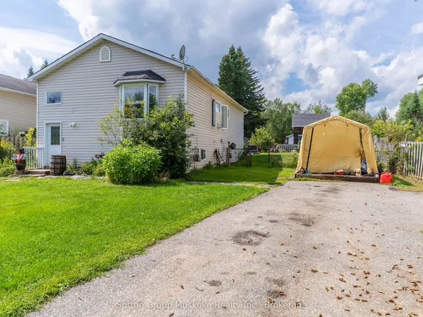 184 Main St, Perry, ON P0A 1C0