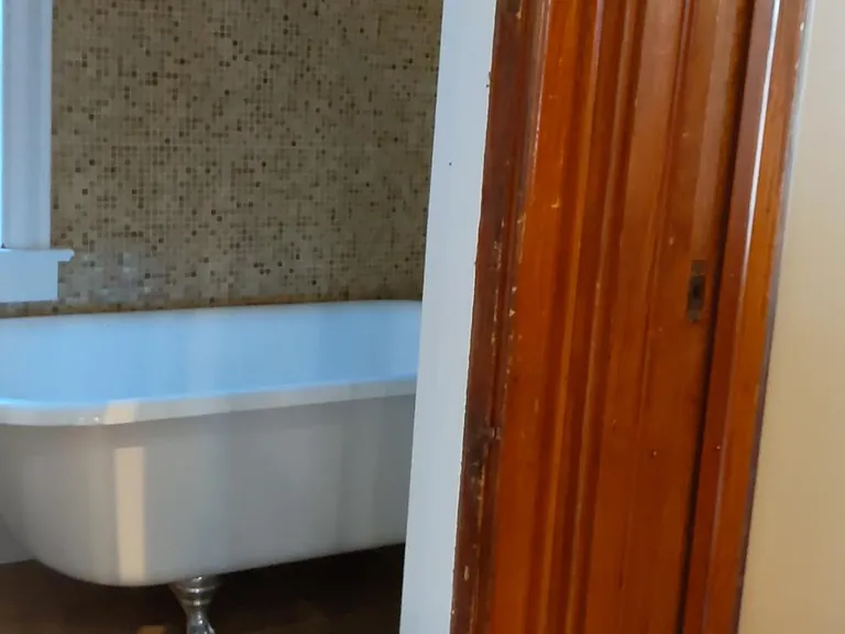 Soaking tub on first floor