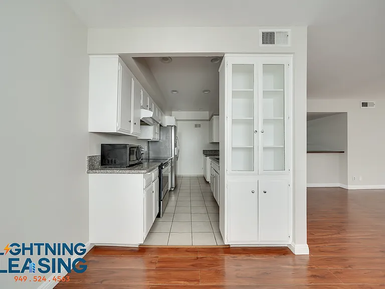 815 S Shenandoah St #302 — Photo 38