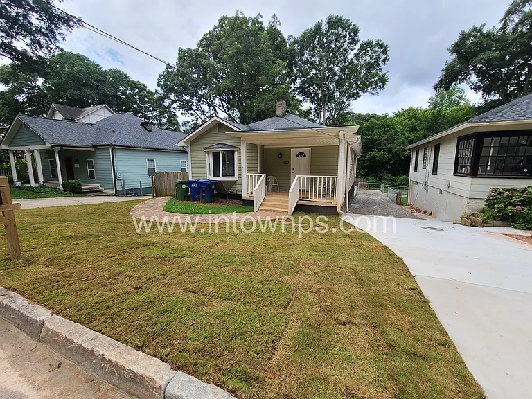 137 Dearborn St — Photo 17