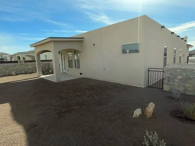 14741 Tierra Harbor Ave — Photo 16