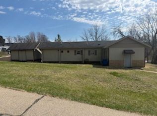 880 Toledo St, Dubuque, IA 52001