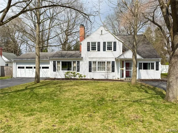 12 Windsor Ter, Utica, NY 13501