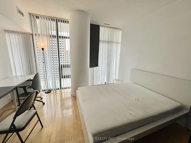 33 Charles St E #1604 — Photo 16