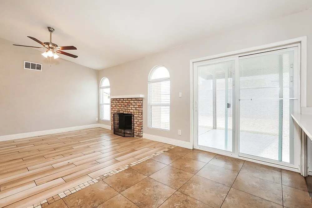 4 bed, 2.0 bath, 1681 sqft, $2,450 — Photo 4