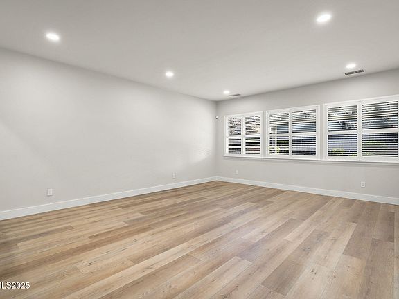 5th image of 5070 Rhine Wine Dr