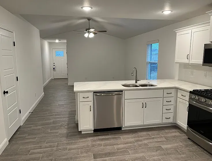 2131 Wildflower Dr — Photo 6