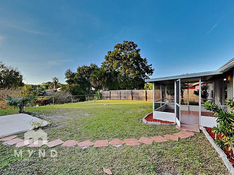 7606 Woodland Oaks Ct — Photo 22
