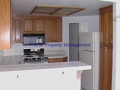 2nd image of 501 Glenmoor Cir