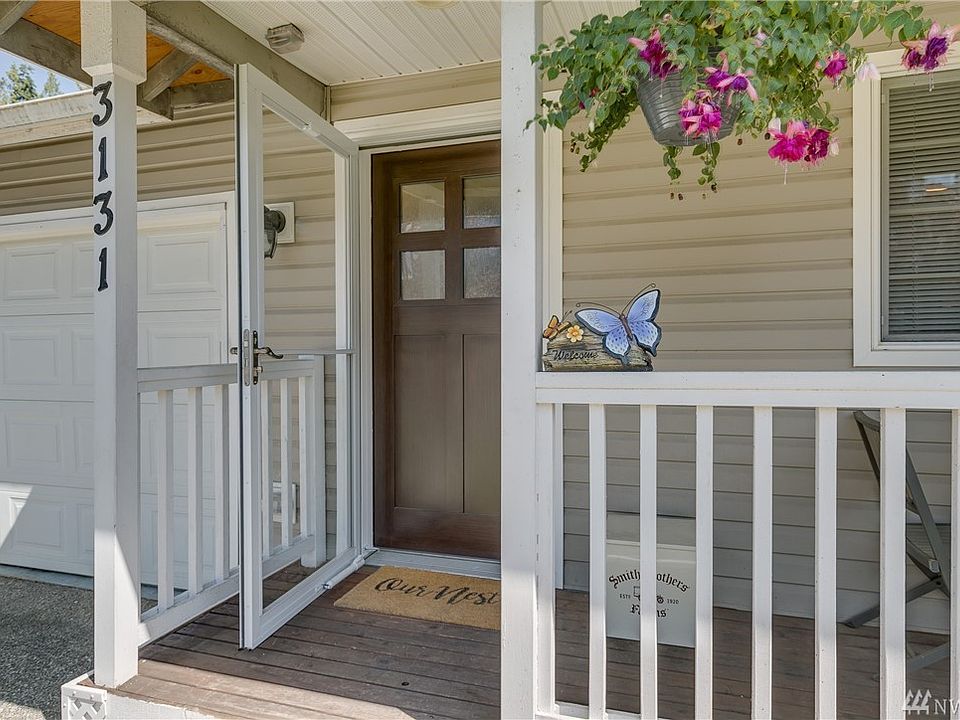 Welcome Home to your Happy Place!