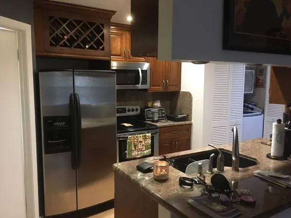 17500 NW 67th Ct Unit 19-K, Hialeah, FL 33015