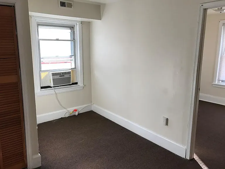 1540 N 15th St #3 — Photo 8