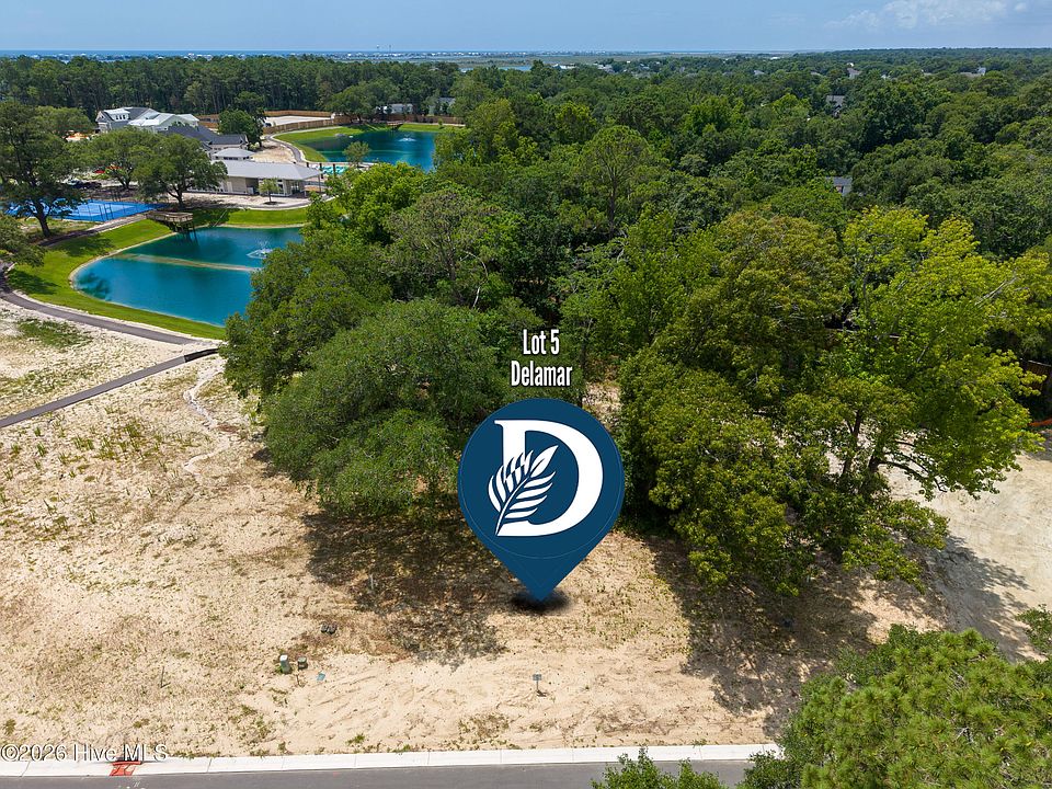 1st image of 126 E Wayfinder Lane