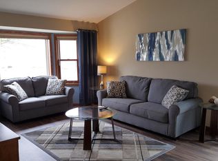 1192 Blossom Ct, Oshkosh, WI 54902