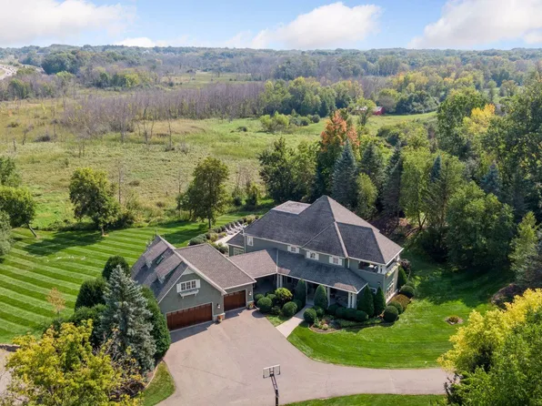 440 Stubbs Bay Rd, Orono, MN 55356