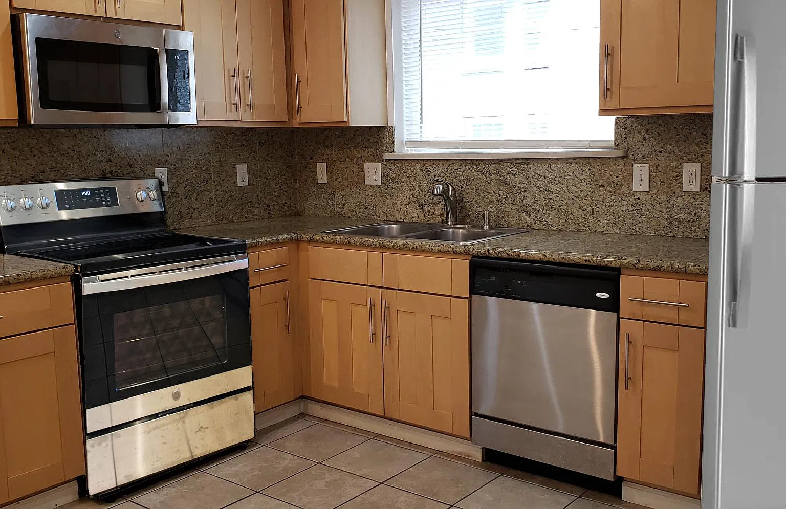 3429 Beacon Ave S — Photo 1