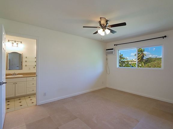 2nd image of 21 Kawananakoa Pl #U
