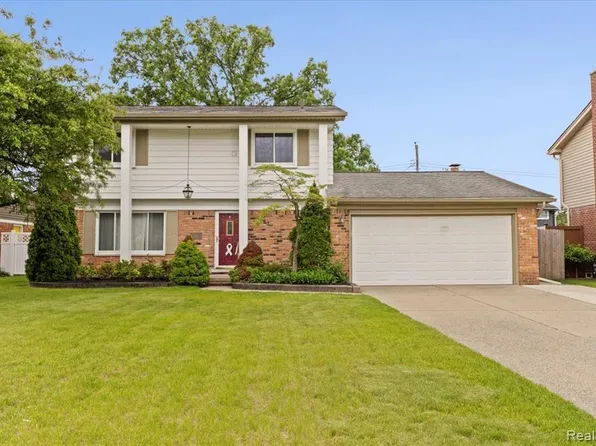 12360 Moers Dr, Sterling Heights, MI 48313