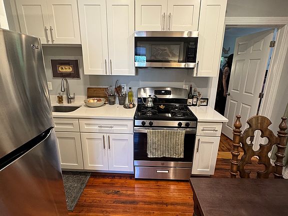 4th image of 2 Howard St APT 3