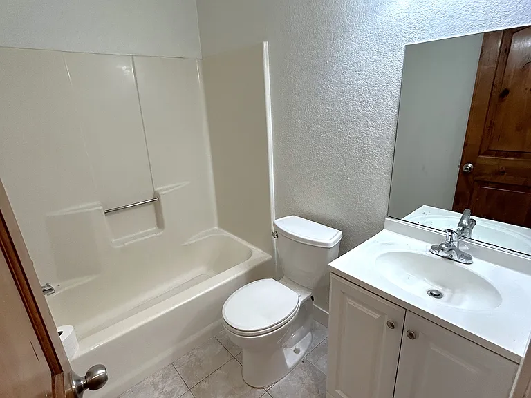 16053 Calandria Way — Photo 6