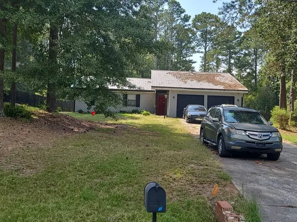 175 Fox Hunt Ct, Fayetteville, GA 30214