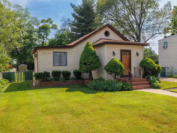 308 Cedar Street, South Hempstead, NY 11550