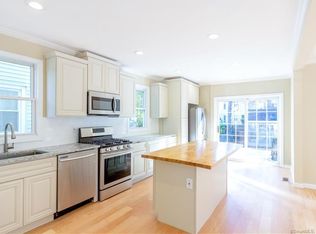 87 Hazelwood Ave, Bridgeport, CT 06605