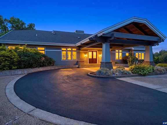 3rd image of 3252 Mount Kuebler Dr S