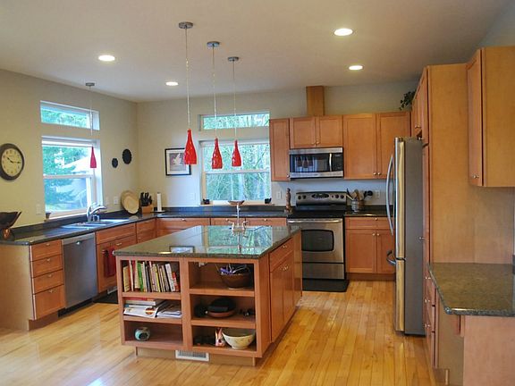 3rd image of 1705 Brothers Ln NW
